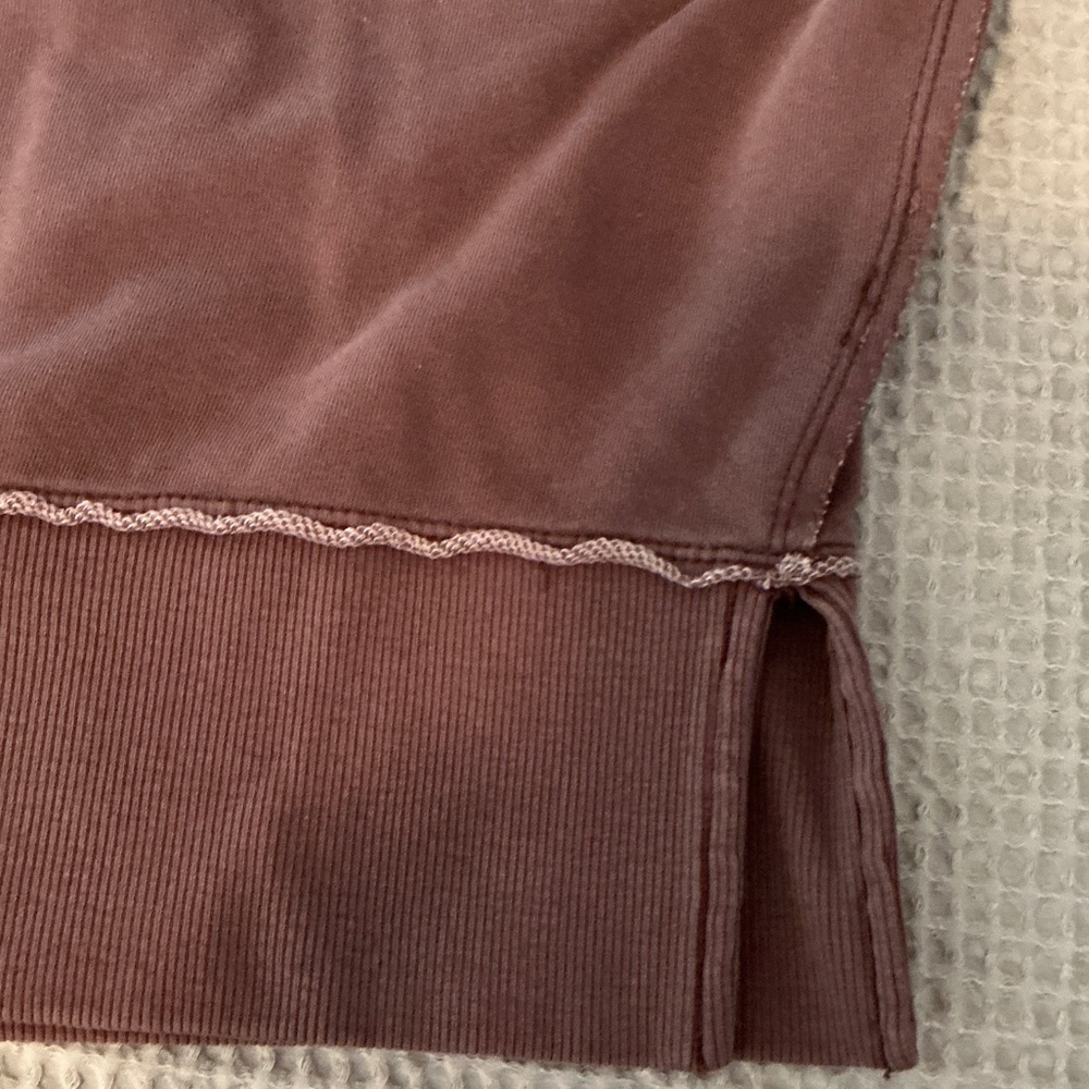 American Eagle “This Feels Seriously Lived-In” Sweatshirt NWT Brown - Picture 5 of 7